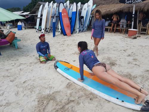 Bed & Breakfast Tropical Sunday Bungalow - Surf And Stay
