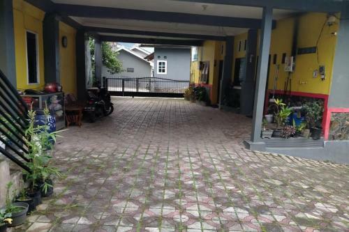 Villa Rully Fadly