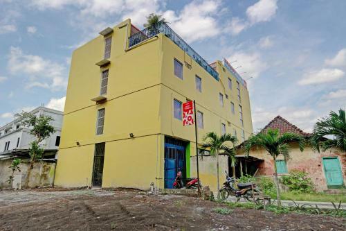 Hotel Oyo 90636 Happy Syariah