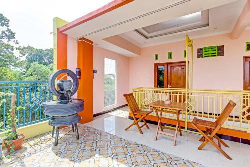 Hotel Oyo 90636 Happy Syariah
