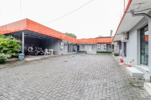 Hostal Ratu Guesthouse