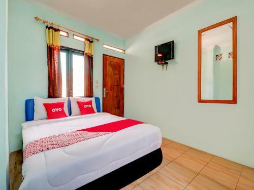Hotel Oyo 3879 Villa Sari Intan