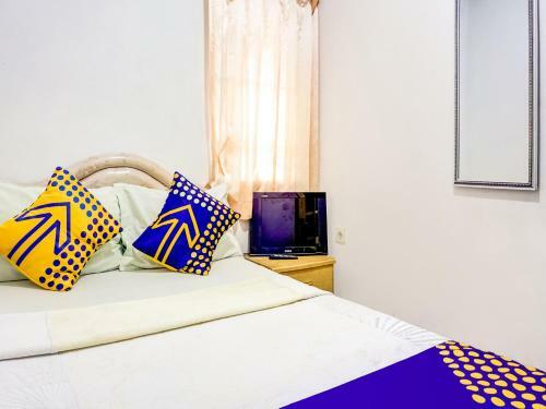 Hotel Spot On 90046 Villa Anyelir Yustik Selabintana