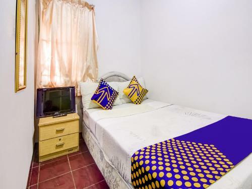 Hotel Spot On 90046 Villa Anyelir Yustik Selabintana