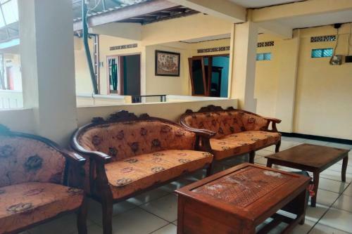 Hostal Bougenville Guesthouse