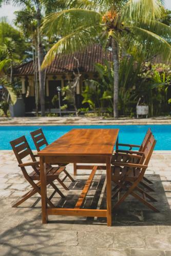 Hotel Tanjung Alam Lovina
