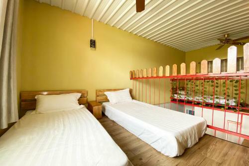 Oyo Home 90312 Rainbow Guesthouse