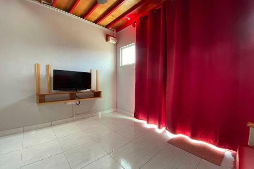 Oyo Home 90312 Rainbow Guesthouse