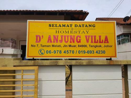 Oyo Home 90228 D'anjung Villa