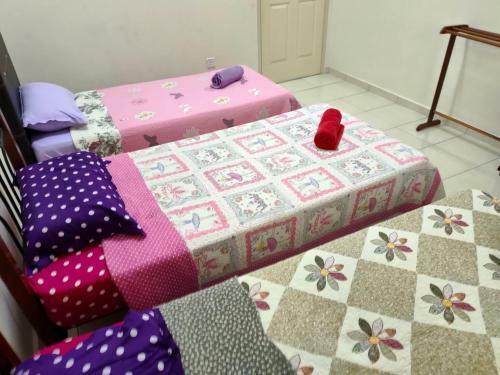 Oyo Home 90228 D'anjung Villa