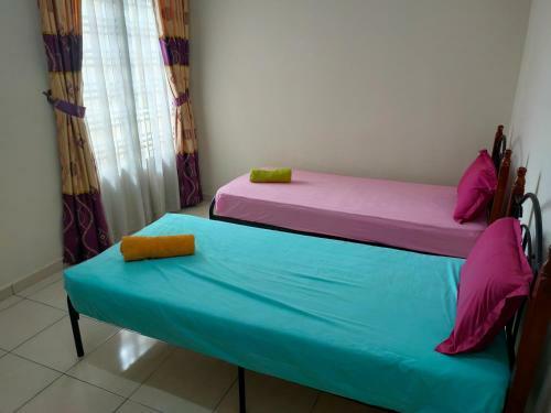Oyo Home 90228 D'anjung Villa