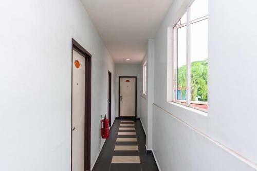 Oyo 966 Segamat Red Orange Hotel Sdn Bhd