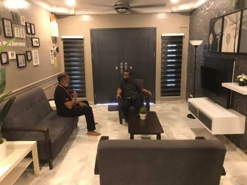 Oyo Home 90358 Homestay Bandar Putra 1