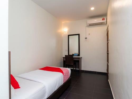 Oyo 44095 Bluewater Hotel (2)