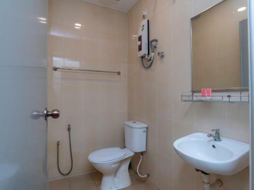 Oyo 44095 Bluewater Hotel (2)