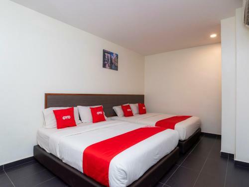 Oyo 44095 Bluewater Hotel (2)
