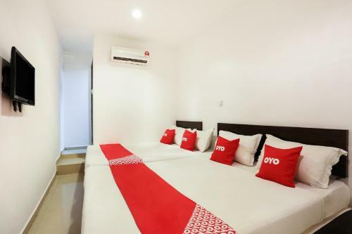 Oyo 89407 Ezi Hotel