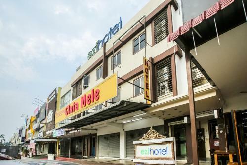 Oyo 89407 Ezi Hotel