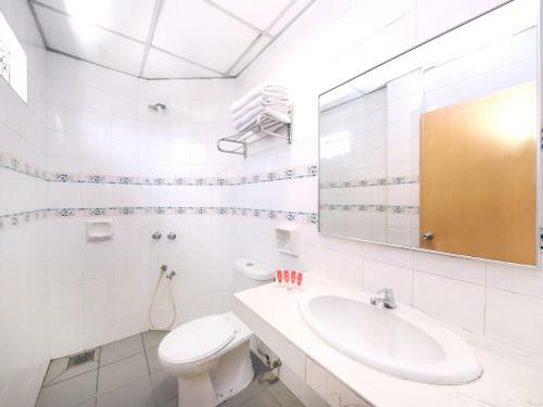 Oyo 447 Comfort Hotel Meru