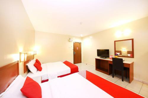 Oyo 447 Comfort Hotel Meru