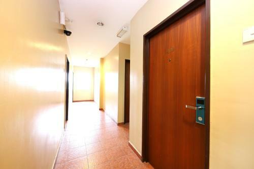 Oyo 447 Comfort Hotel Meru