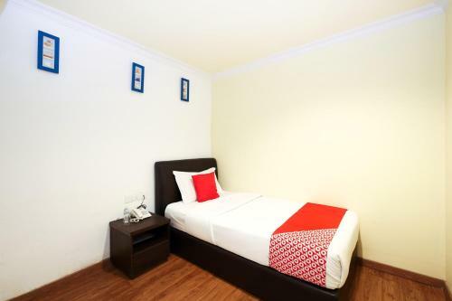 Oyo 496 Hotel De Eco Inn