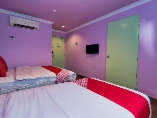 Oyo 496 Hotel De Eco Inn