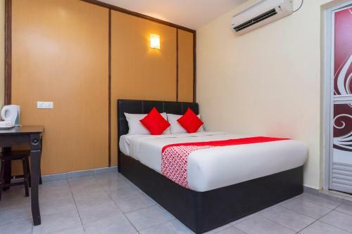 Oyo 756 Muar City Hotel