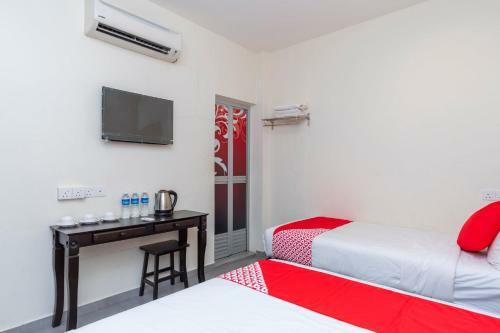 Oyo 756 Muar City Hotel