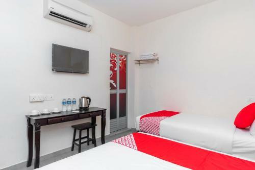 Oyo 756 Muar City Hotel