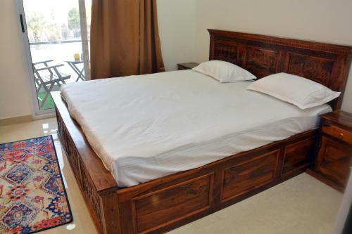 Luxurious 7 Bed Room Villa - Private Rooms