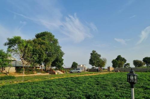 The Rustic Villa ,luxurious 2bhk Villa/farmstay With Pool In Jaipur