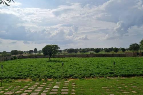 The Rustic Villa ,luxurious 2bhk Villa/farmstay With Pool In Jaipur