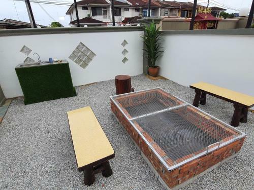 Bersatu Queenco Homestay Muar