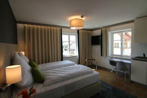 Ba Hotel