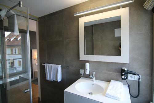 Ba Hotel