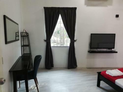 Roomstay Hj Esmon Parit Raja Uthm