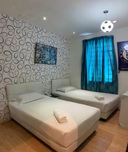 Hotel Zamburger Rose Mutiara Mas