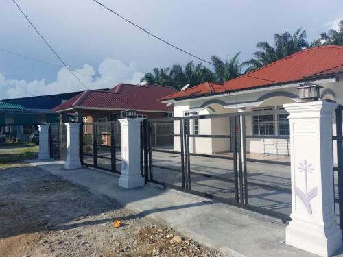 Cempaka Homestay Parit Raja
