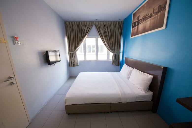 Golden Pearl Hotel