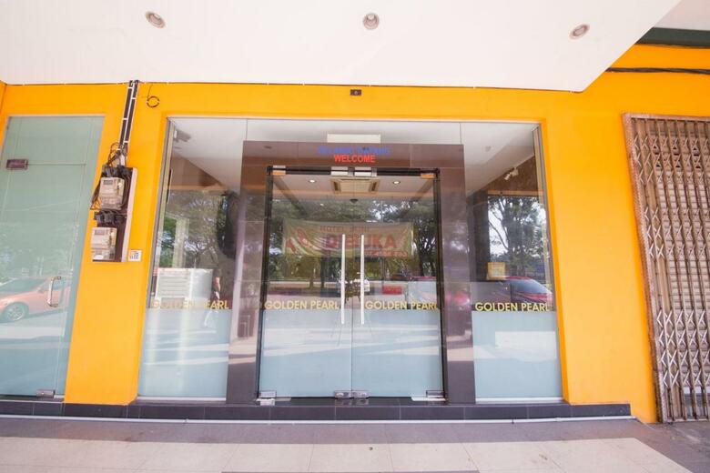 Golden Pearl Hotel