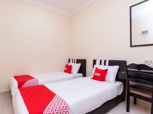 Oyo 89536 Hazris Hotel