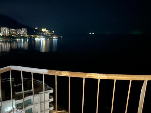 Hotel Paradise By The Sea 0806