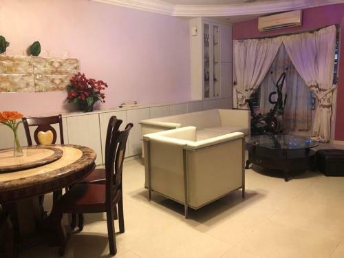 Bukit Indah Homestay