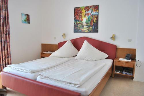 Hostal Hotel Garni G�stehaus Hutter