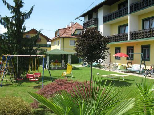 Hostal Hotel Garni G�stehaus Hutter