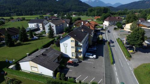 Hostal Hotel Garni G�stehaus Hutter