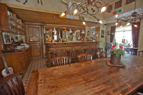B&b-restaurant Porte De La Lienne