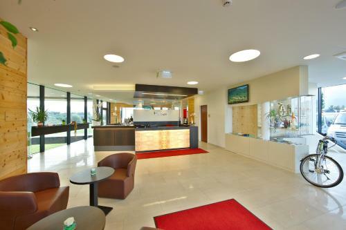Mt Hotel