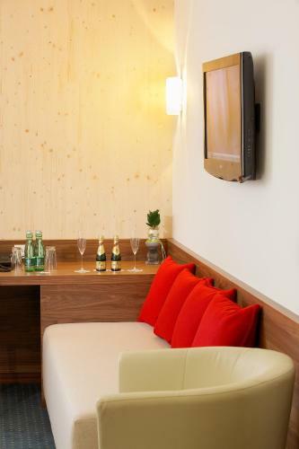 Mt Hotel
